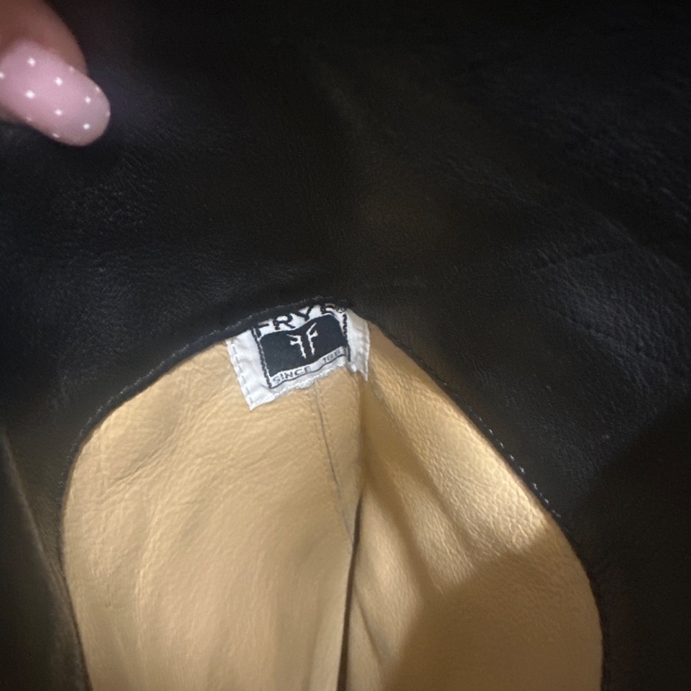 Tall Frye black leather boots - size 7 1/2 - Picture 4 of 5